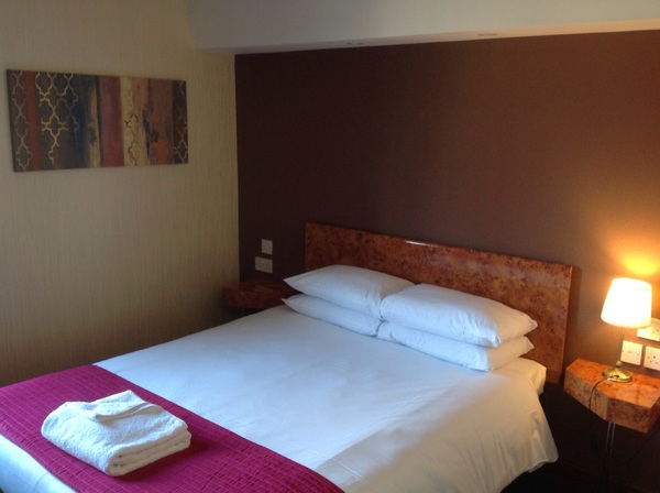 Double Room Photo 2